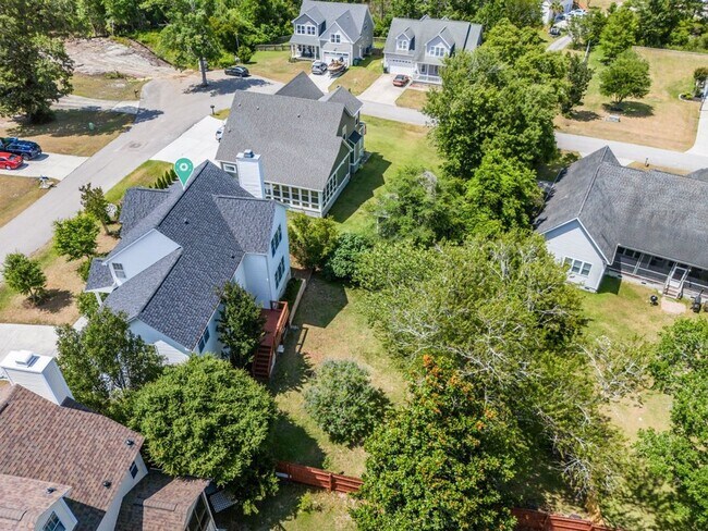 Building Photo - 1010 Meridian Dr