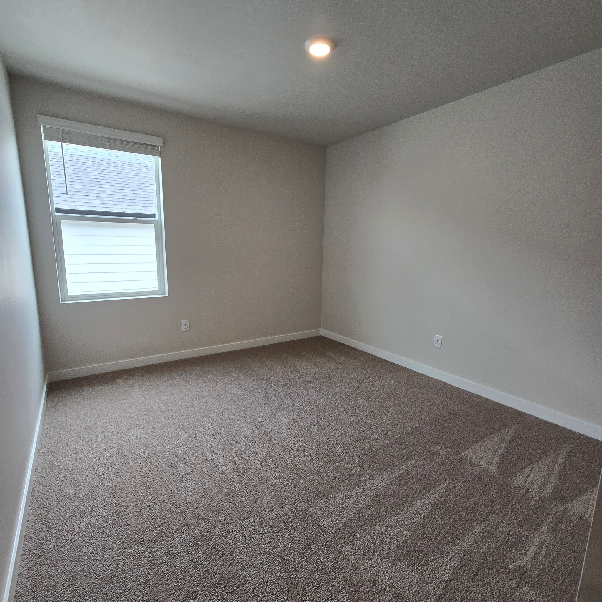 Building Photo - 21249 SE Pelee Dr