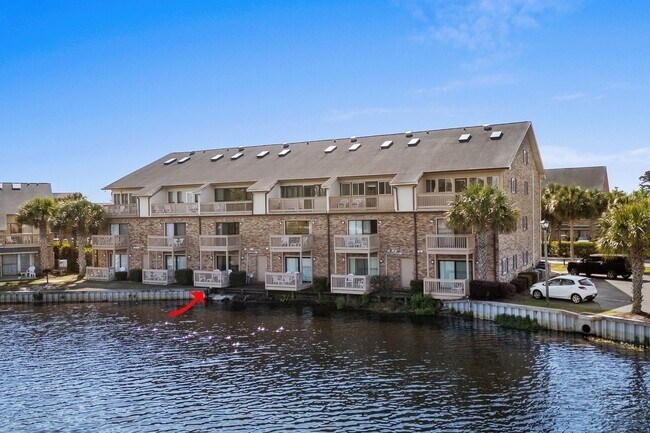 Building Photo - Seasonal Rental Available Now-3/31/26-Wifi/Cable/Electric Included