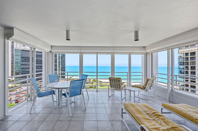 Building Photo - 4751 Gulf Shore Blvd N