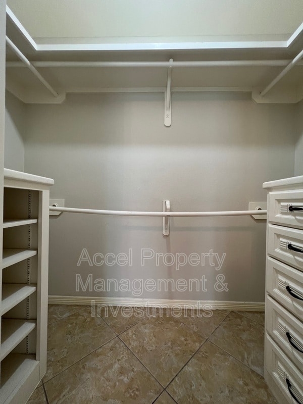 Building Photo - 2301 N 46th St