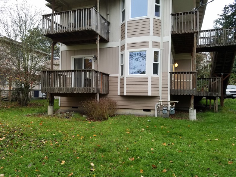 Front - 2210 Xenia St