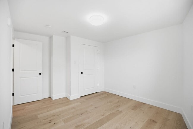 Building Photo - 2302 E Norris St