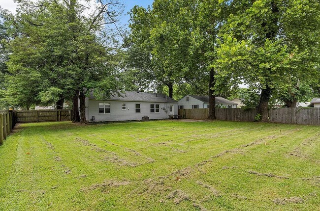 Building Photo - Located in the heart of Brookside, this inviting home sits on a spacious, fully fenced corner lot.