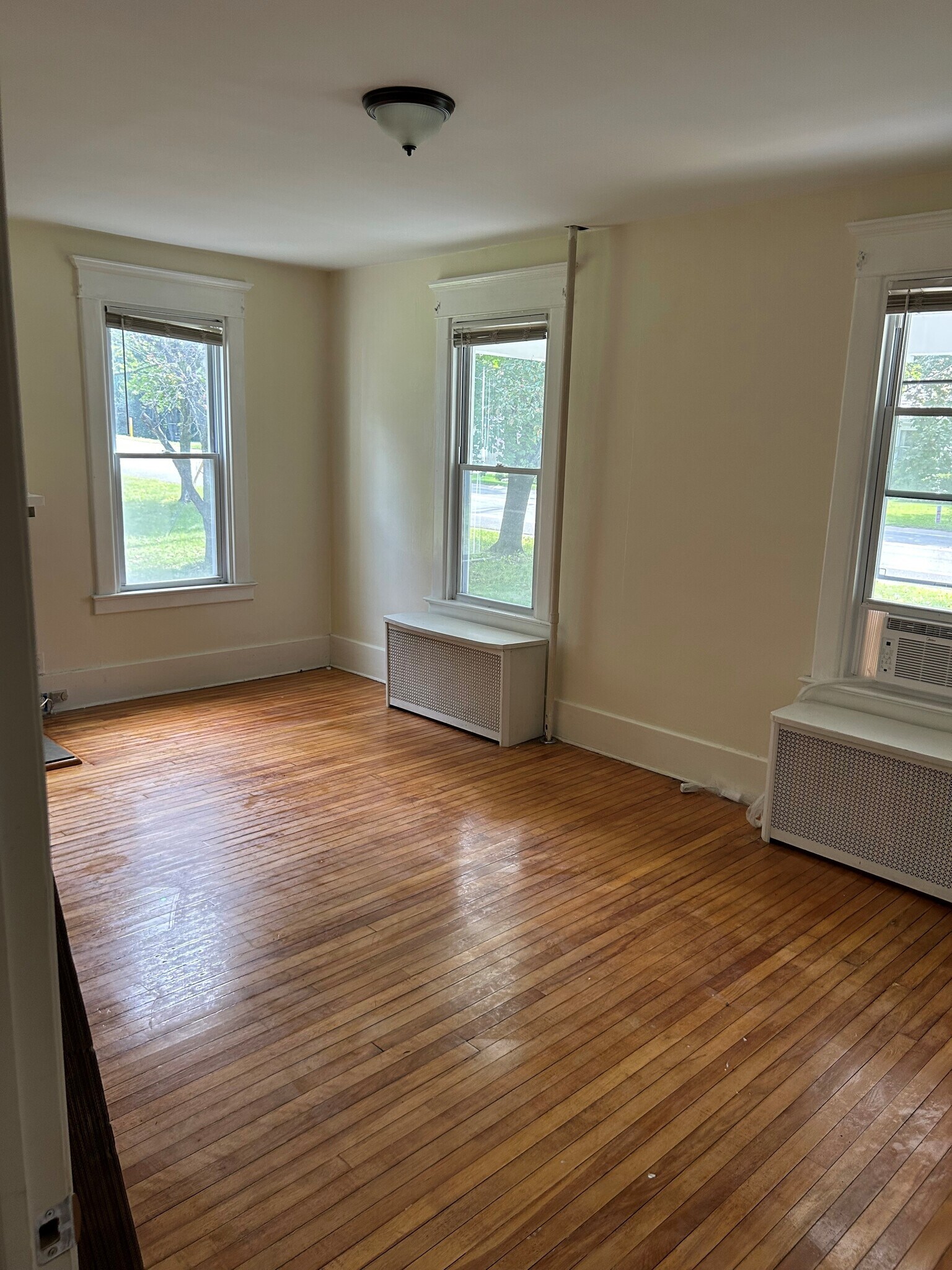 2nd Bedroom Pic 1 - 415 NY-146