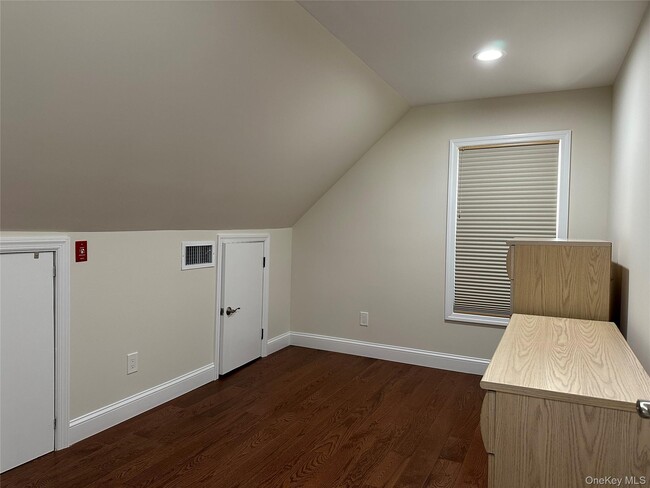 Building Photo - 59 New Hampshire Ave