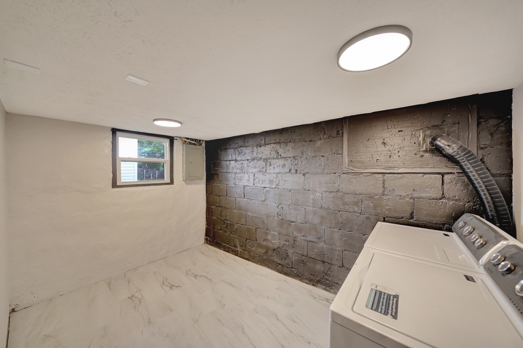 Building Photo - 2429 S 13th St