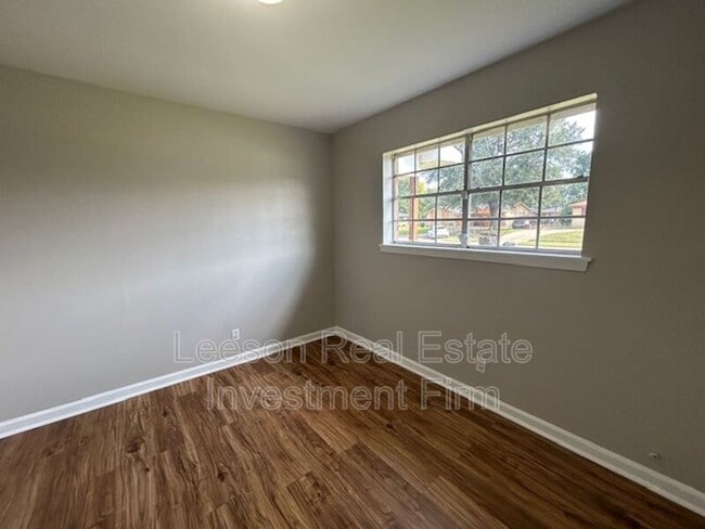 Building Photo - 1409 N Gibson Cir