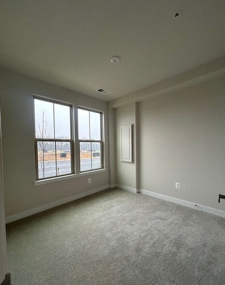 Building Photo - 168 Bethlehem Pl