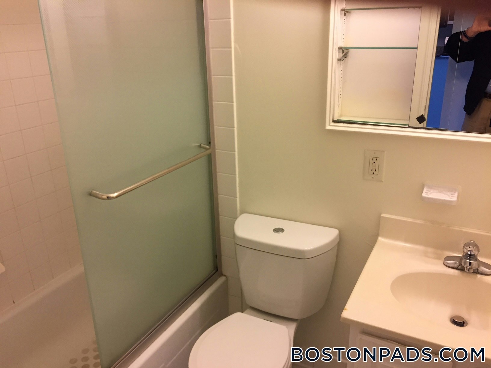 Building Photo - 185 Freeman St