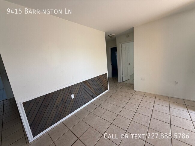 Building Photo - 9415 Barrington Ln