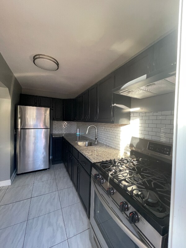 Building Photo - 1608 Inverness Ave