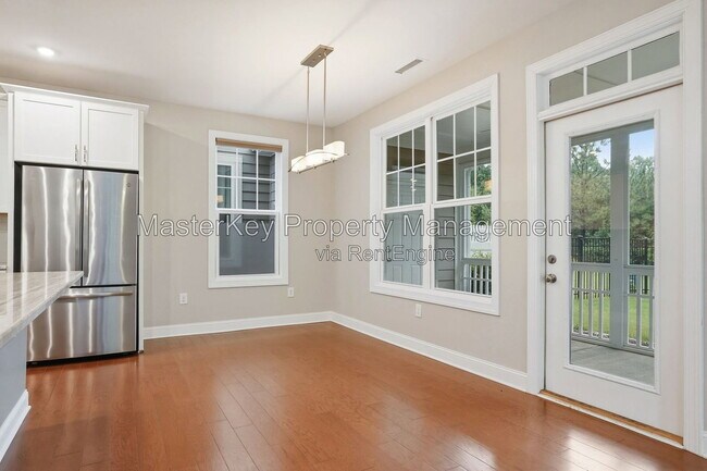 Building Photo - 583 Rowanwood Wy
