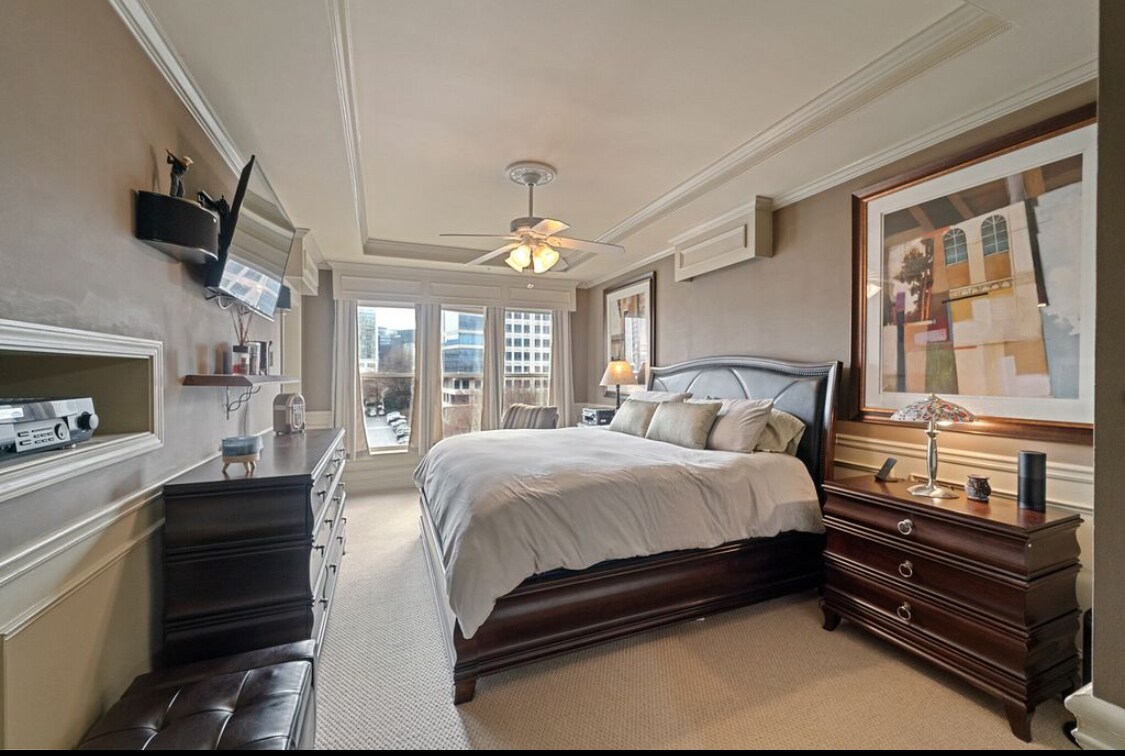 Building Photo - 3334 Peachtree Rd NE