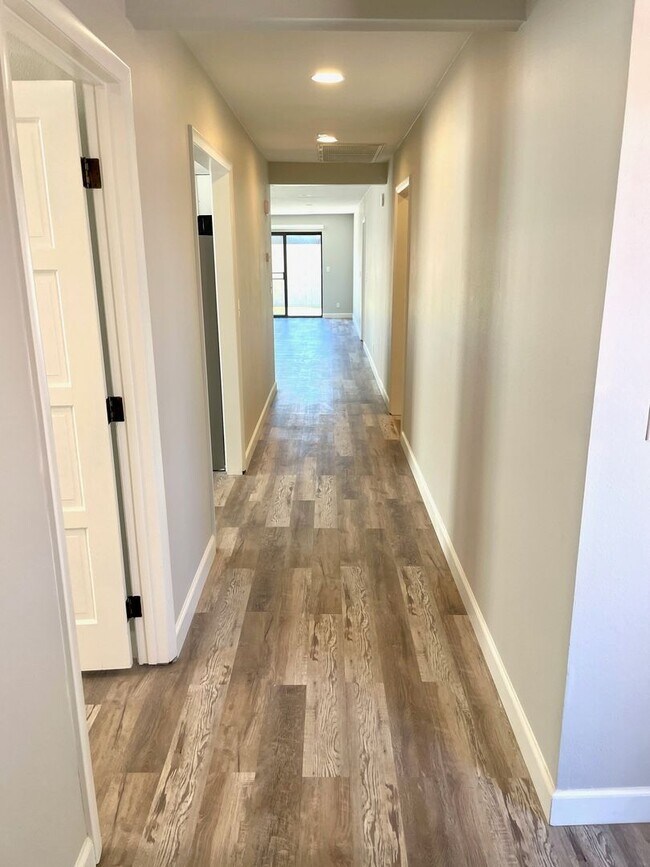 Building Photo - SINGLE STORY!! GATED COMMUNITY!! HIDDEN TR...