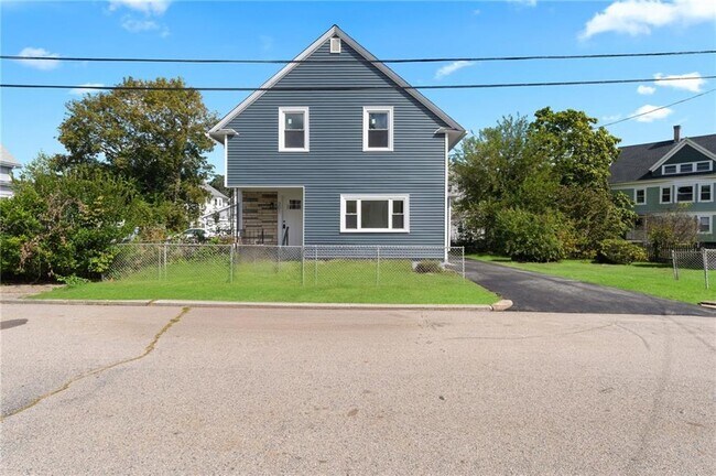 Building Photo - 301 Glenwood Ave