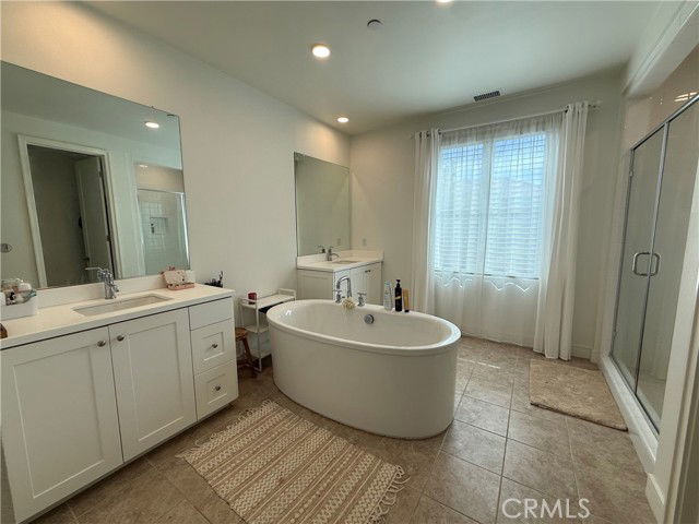 Building Photo - 139 Montero