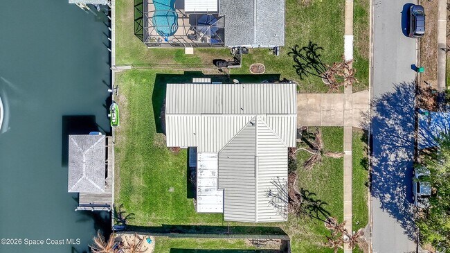 Building Photo - 410 Sparrow Dr