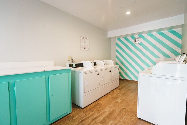 Building Photo - 18424 Halsted Avenue