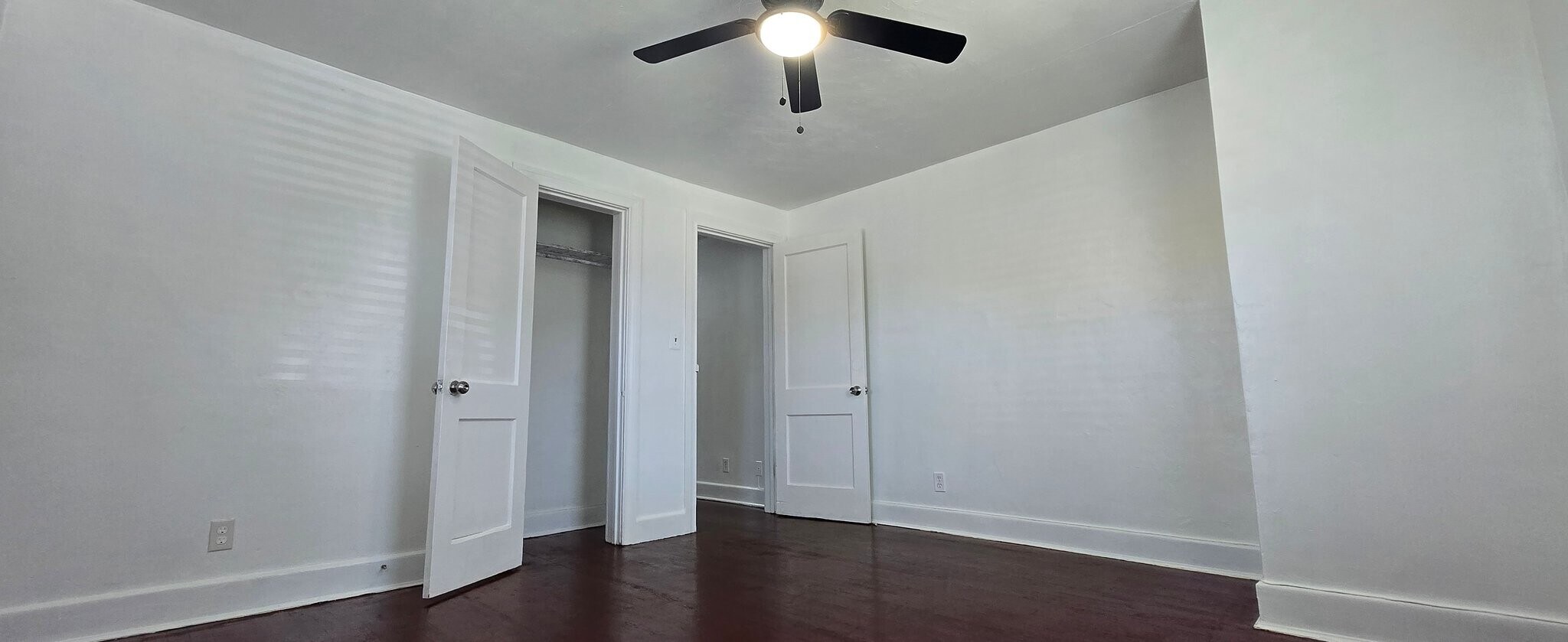 Building Photo - 818 Coolidge St