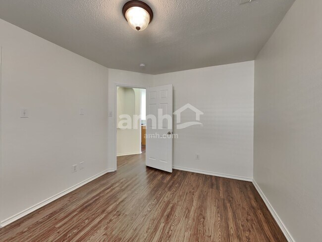 Building Photo - 313 Flowering Plum Ln