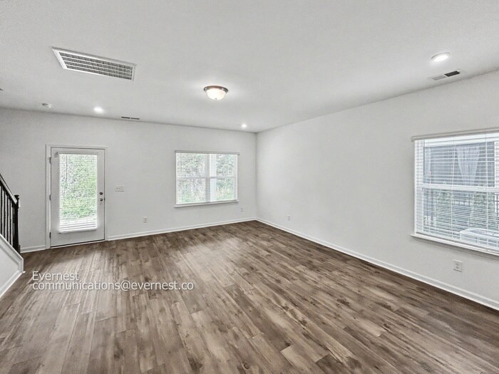 Building Photo - 3231 Briar Chapel Dr