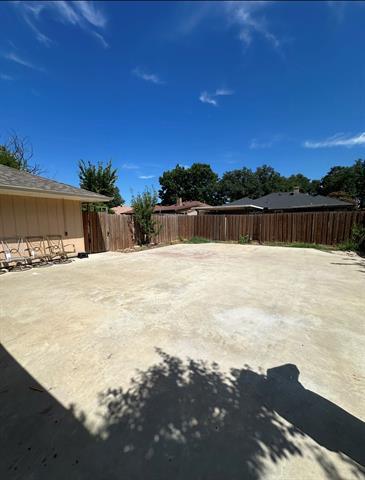 Building Photo - 1121 Goldenrod Dr