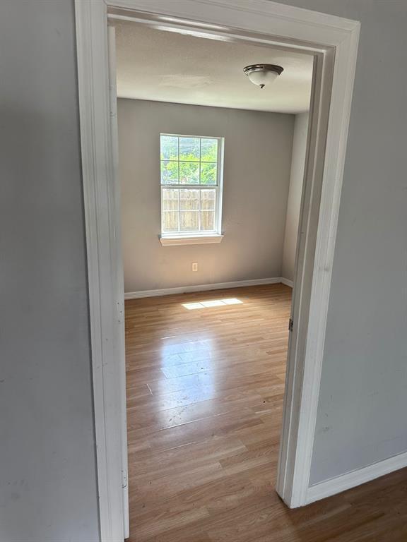 Building Photo - 8507 Lockwood Dr