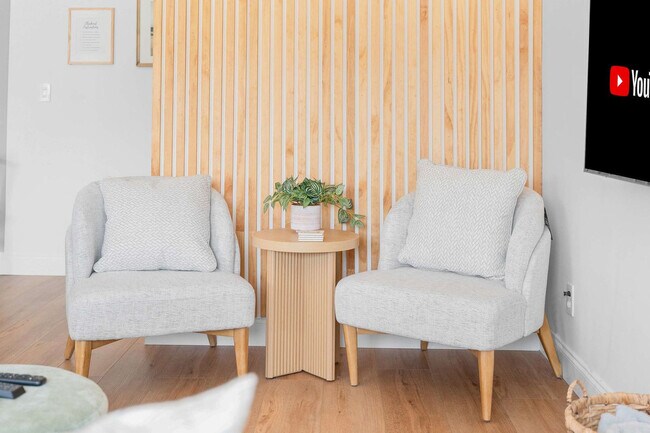 Building Photo - 108 Zamora St