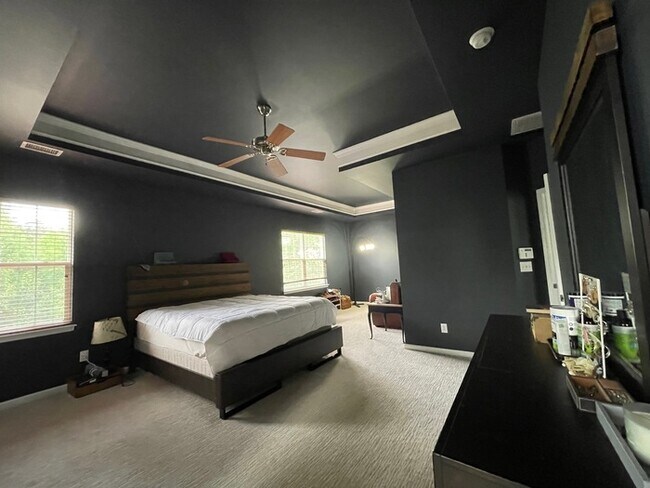Building Photo - 9709 Glenburn Ln