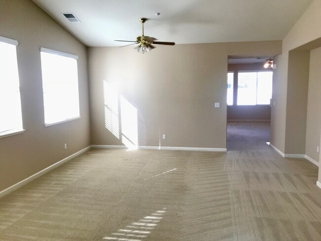 Building Photo - Beautiful Single Story 4 Bedroom in Shadow...