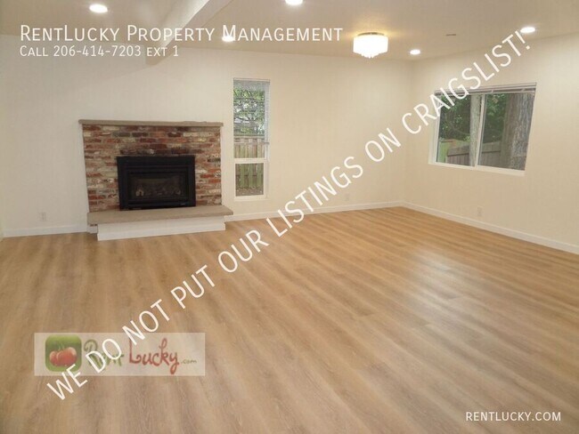 Building Photo - 14232 Lake Hills Blvd