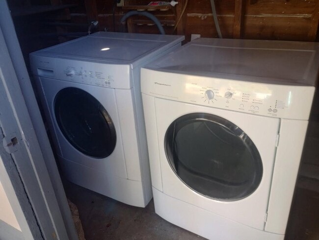 Building Photo - 1811 Tyndall Dr