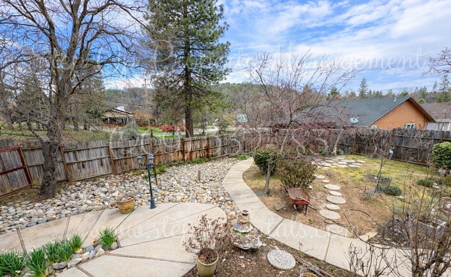 Building Photo - 3BR/2BA Soulsbyville Home w/ Wrap-Around Deck + Fenced Yard