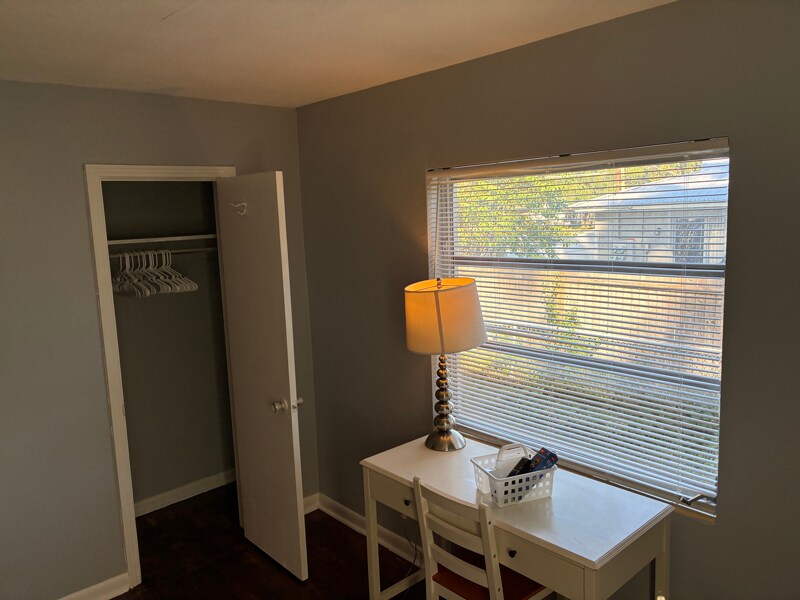 Building Photo - 4584 Park St