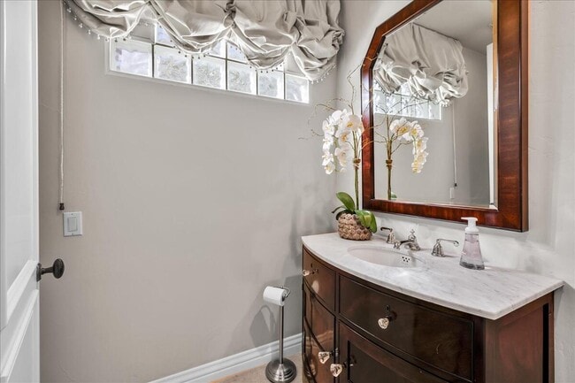 Building Photo - 48385 Vista Calico