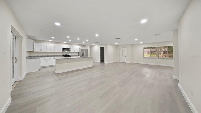 Building Photo - 2662 Derbyshire Rd