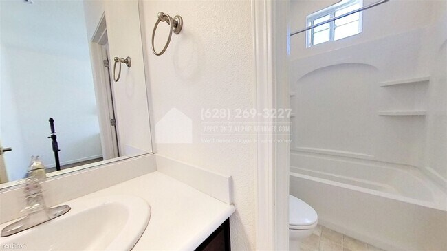 Building Photo - 3 br, 3 bath Townhome - 602 Cedarville Ln -