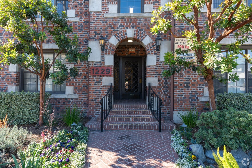 Primary Photo - Citadel on Central