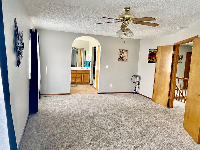 Building Photo - 2130 Silkwood Dr