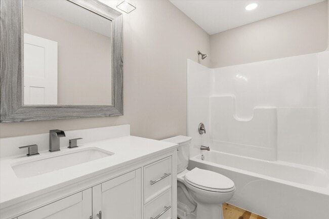 Building Photo - 110 Kevin Dr