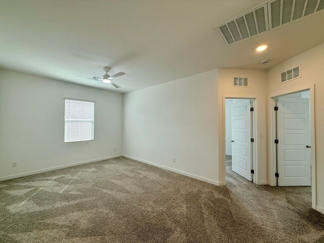 Building Photo - Beautiful Spring Valley Lennar Home-Make it yours today!