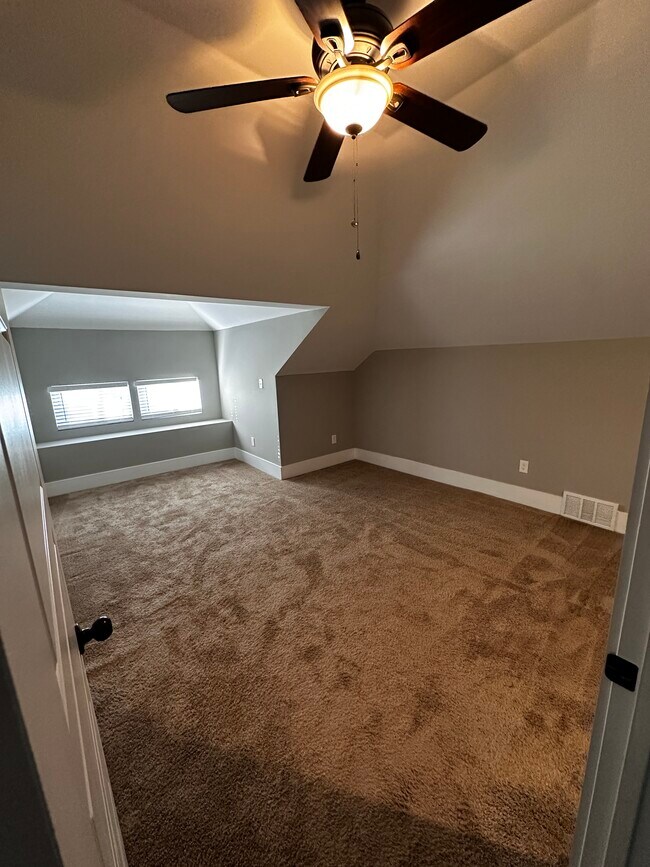 Building Photo - 226 N McNeil St