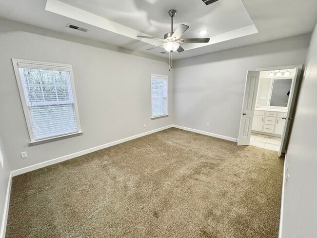 Building Photo - 11 Katie Ln