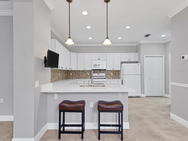 Building Photo - 7021 Woodmore Terrace