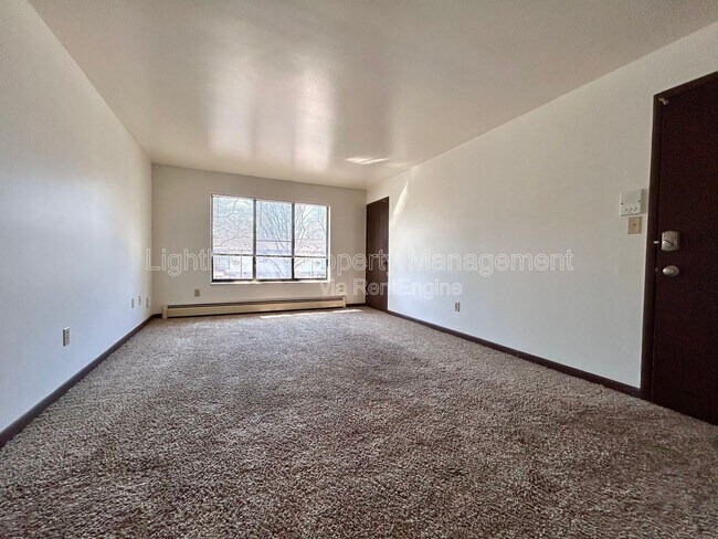 Building Photo - 2227 29th St SW