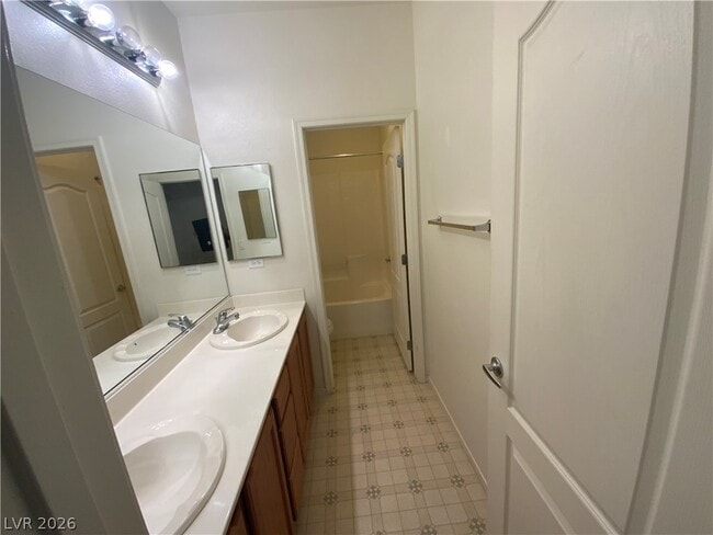 Building Photo - 5406 Carrara Pointe St