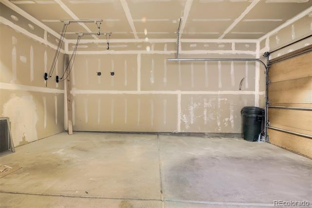 Building Photo - 217 S Jackson St