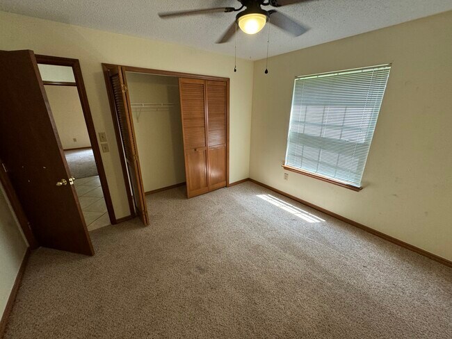Building Photo - 1003 Chesterfield Cir