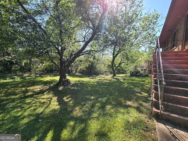 Building Photo - 677 Shellnut Dr